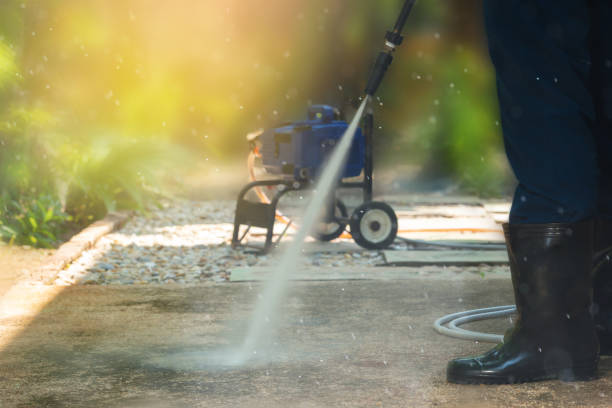 Best Driveway Pressure Washing  in Northwest Harbor, NY